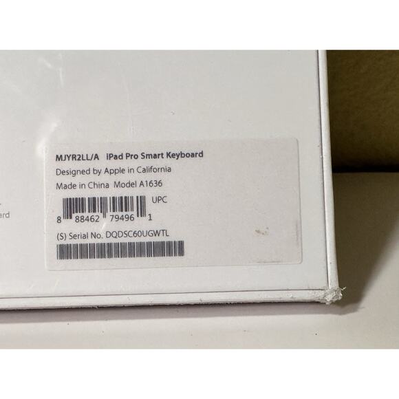 Apple Smart Keyboard 12.9 Inch iPad Pro 1st & 2nd Gen MJYR2LL/A, A1636 SEALED - Picture 2 of 4